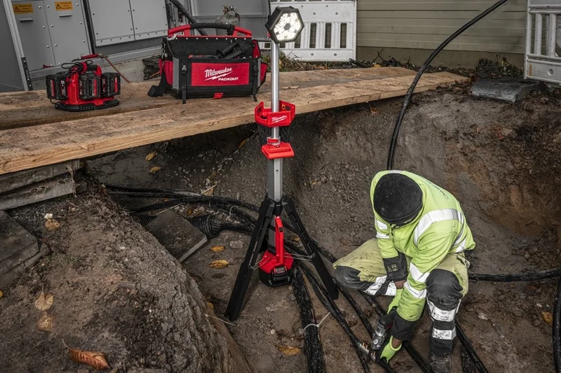 Milwaukee M18 SAL2-0 Akku-Baustrahler 2800 Lumen ohne Akku/Lader (4933492486)