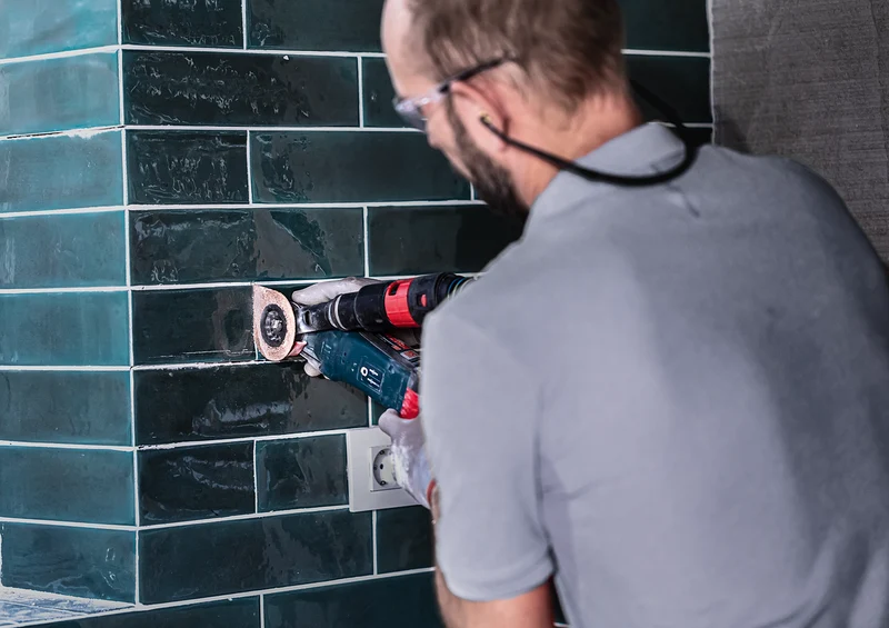 Bosch EXPERT Schleifplatte AVZ 70 RT4 (Starlock, 3 max, zum Entfernen von Fugen, Mörtel, Fliesenkleber, 70 mm, Carbide-RIFF)