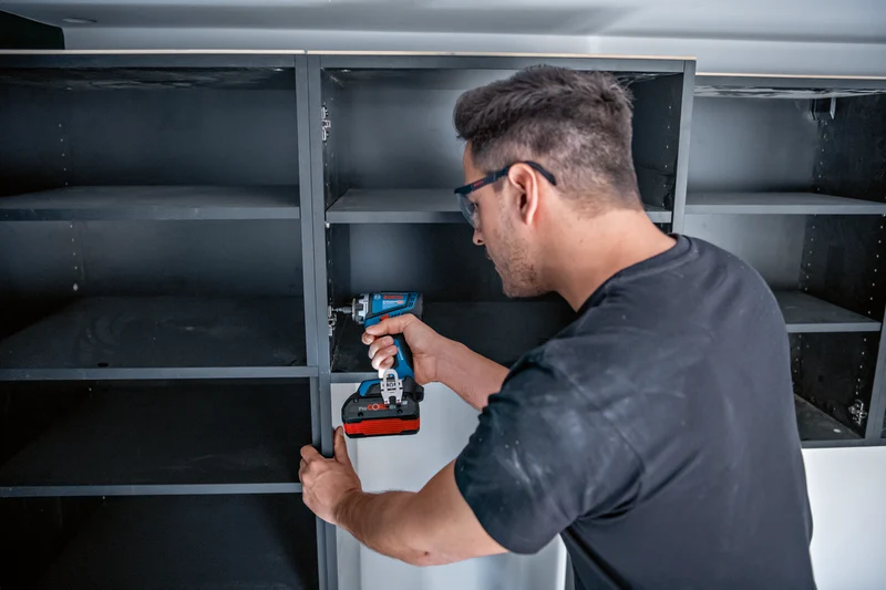 Bosch Professional GSR 18V-90 FC Akku-Bohrschrauber FlexiClick bürstenlos 90 Nm Flexiclick mit 2x 18V 4.0 Ah ProCore in L-Boxx 136