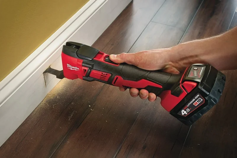 Milwaukee Akku-Multitool M18BMT-0