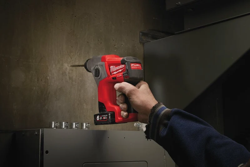 Milwaukee FUEL™ Akku-Bohrhammer M12CH-0