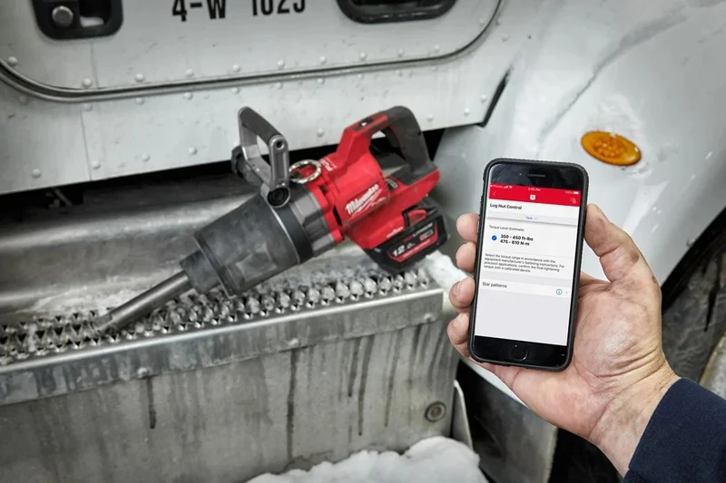 Milwaukee ONE KEY™ Akku-Schlagschrauber D-Griff 1" Vierkant Sprengring M18ONEFHIWF1D-121C