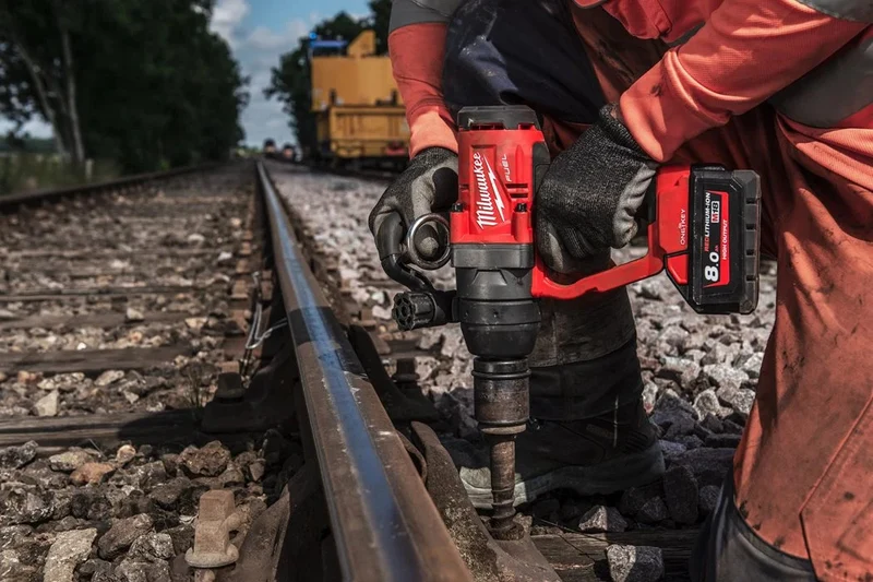 Milwaukee M18 ONEFHIWF1-0X FUEL Akku-Schlagschrauber 2400 Nm ohne Akku/Lader mit Sprengring (4933459732)