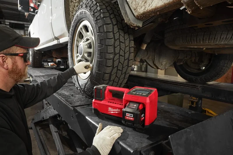 Milwaukee M18 BI-0 Akku-Kompressor 10.3 bar ohne Akku und Lader