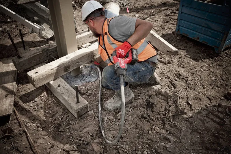 Milwaukee M18 FCVN12-0 Akku-Betonrüttler ohne Akku/Lader
