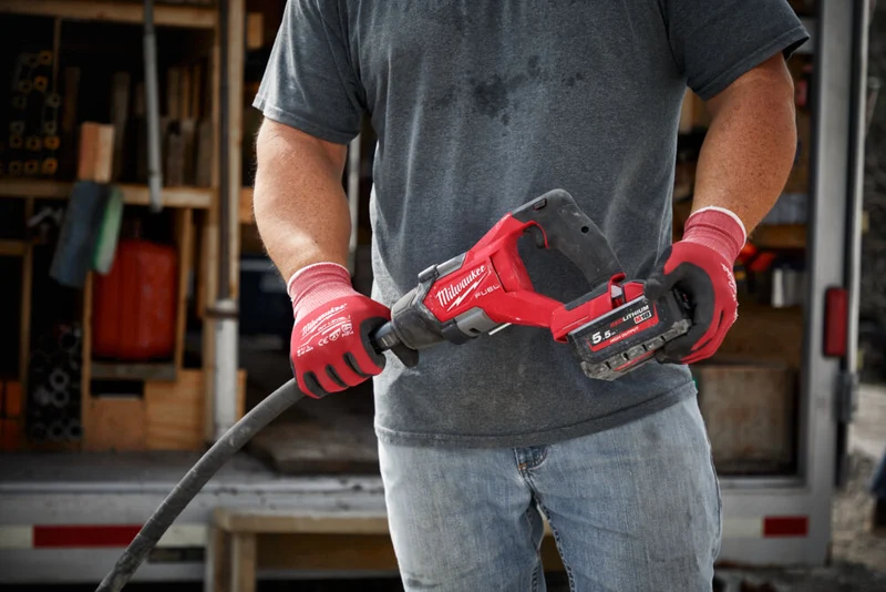 Milwaukee M18 FCVN12-0 Akku-Betonrüttler ohne Akku/Lader