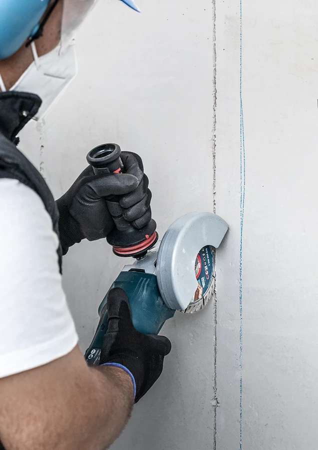 Bosch EXPERT MultiMaterial X-LOCK Diamanttrennscheiben, 125 x 22,23 x 2,4 x 12 mm