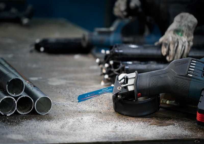 Bosch EXPERT ‘Medium-Thick Tough Metal’ S 955 HHM Säbelsägeblatt, 1 Stück