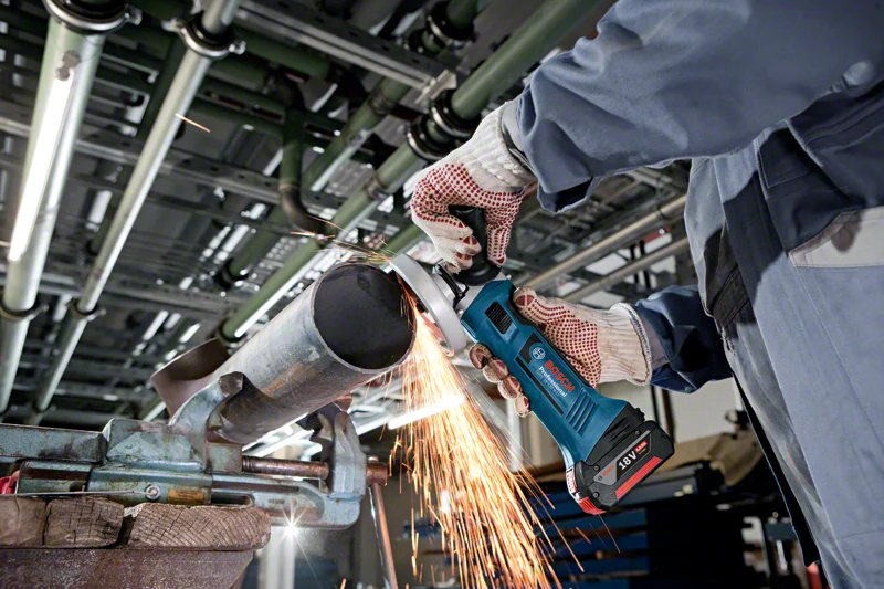 Bosch Professional GWS 18-125 V-LI Akku-Winkelschleifer ohne Akku/Lader in L-Boxx 136