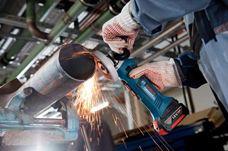 Bosch Professional GWS 18-125 V-LI Akku-Winkelschleifer ohne Akku/Lader in L-Boxx 136