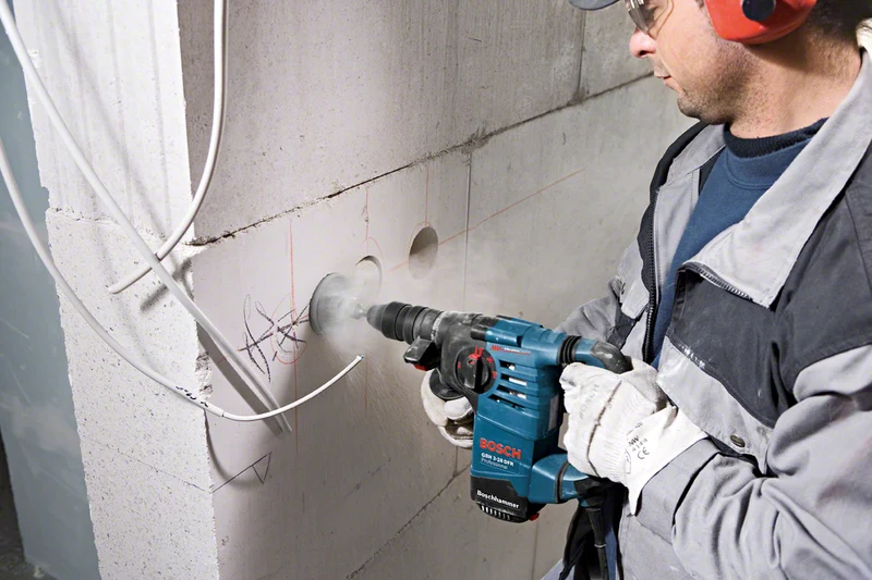 Bosch Professional GBH 3-28 DFR Bohrhammer 3.1 Joule + Schnellspannbohrfutter in L-Boxx 136