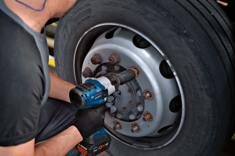 Bosch Professional GDS 18V-1050 H Akku-Drehschlagschrauber BITURBO ohne Akku/Lader in L-Boxx