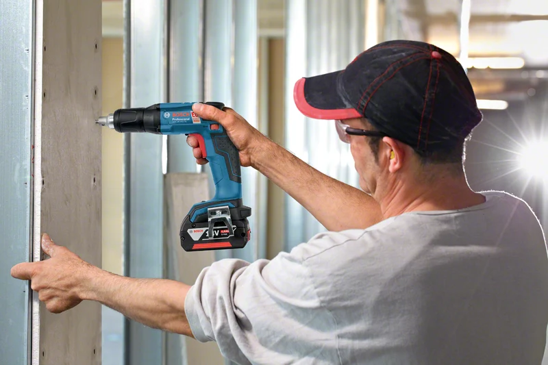 Bosch Professional GSR 18V-EC TE Akku-Trockenbauschrauber ohne Akku/Lader in L-Boxx