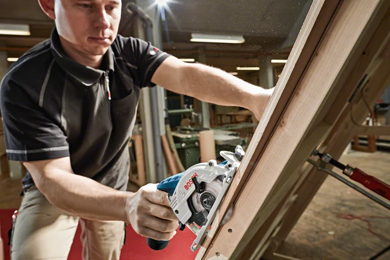 Bosch Professional GKS 12V-26 Akku-Kreissäge ohne Akku/Lader in L-Boxx 136