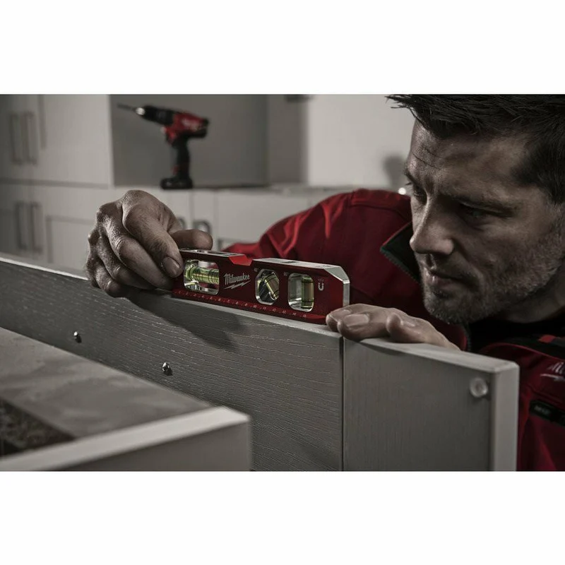 Milwaukee 17 cm lang magnetisch Wasserwaage Torpedo kompakt 45°