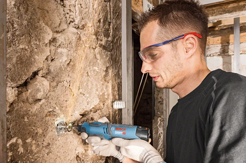 Bosch Professional GRO 12V-35 Akku-Rotationswerkzeug (2 x 2.0 Ah Li-Ion Akku, L-BOXX)