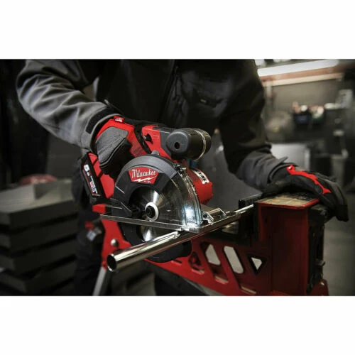 Milwaukee FUEL™ Akku-Metallkreissäge M18FMCS-0X