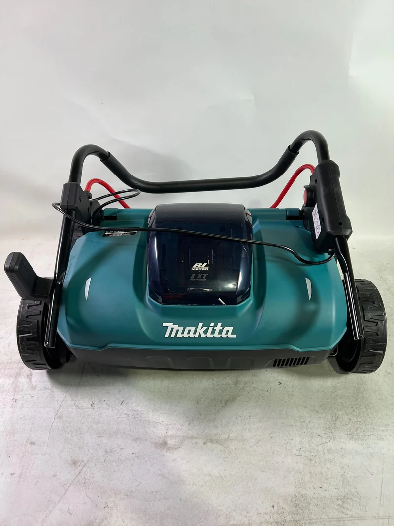 Makita DUV 320 Z Akku Vertikutierer 18 V 32 cm 30 l Brushless Solo - ohne Akku, ohne Ladegerät - OVP Beschädigt