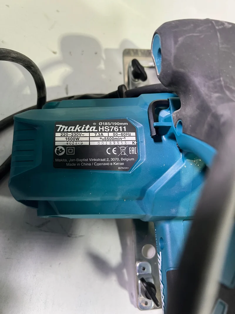 Makita HS 7611 J Handkreissäge 1600W 190 x 30mm + Hartmetallsägeblatt + Makpac - Gebraucht