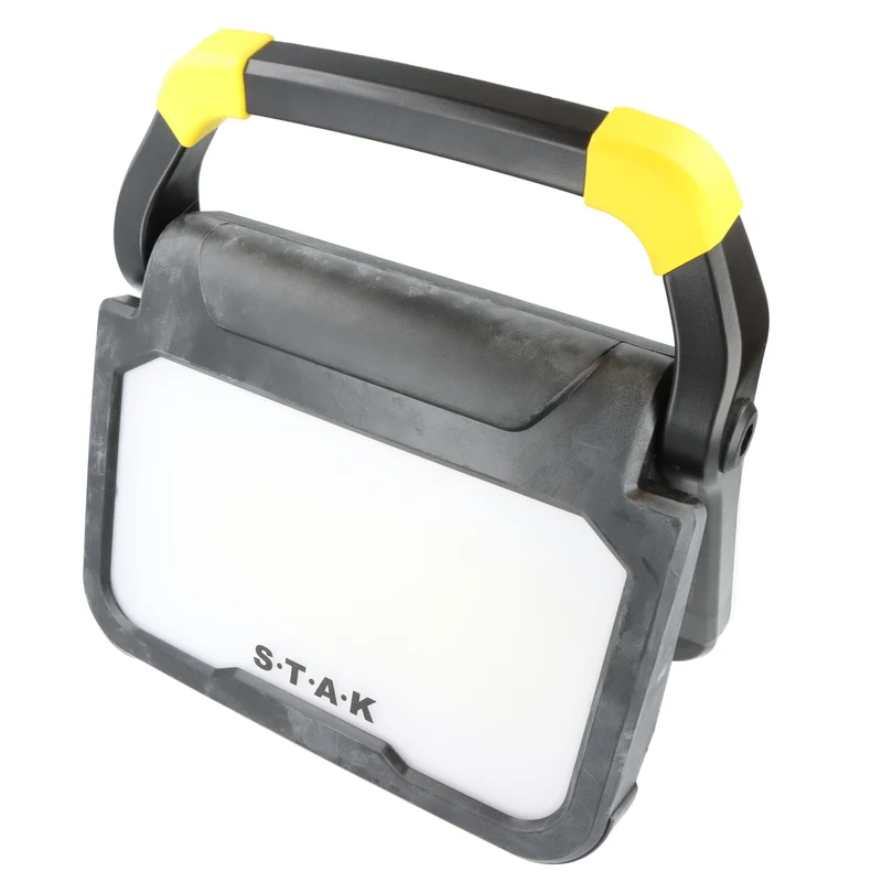 STAK X-BLAST 65W LED-Flächenbeleuchtung mit 3 m Kabel, 6500 lm