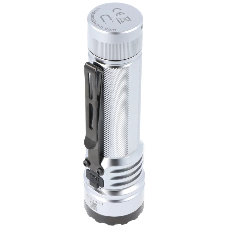 AceBeam E75 Quad Core LED-Taschenlampe, 4500 Lumen, 6.500K, silber