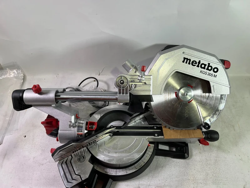 Metabo KGS 305 M Kapp- und Gehrungssäge 2000 Watt 305 mm ( 613305000 ) - Gebraucht