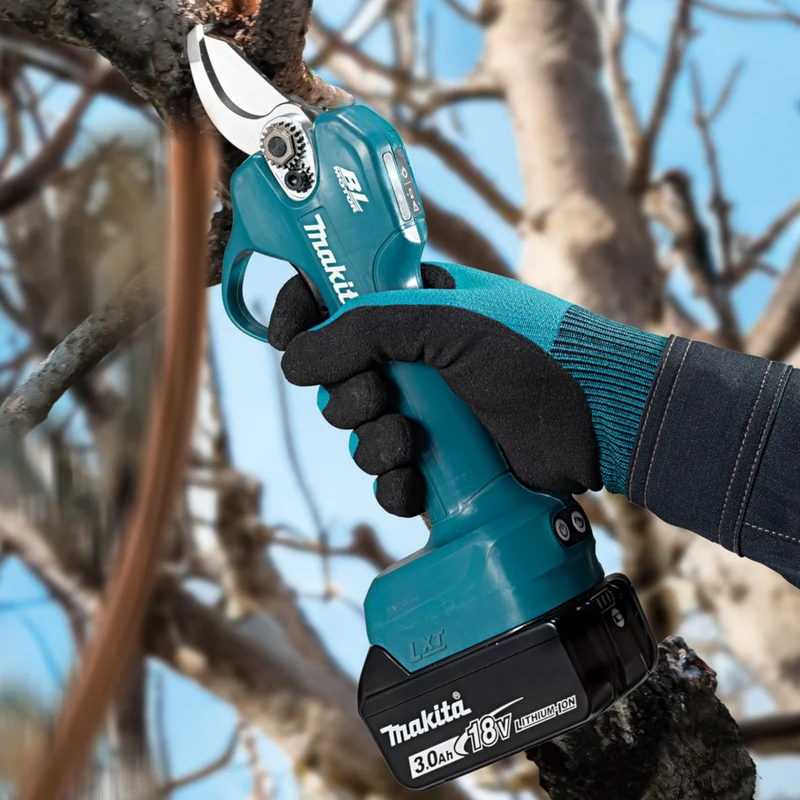 Makita DUP 181 RF Akku Astschere 18 V 30 mm Brushless + 2x Akku 3,0 Ah + Ladegerät