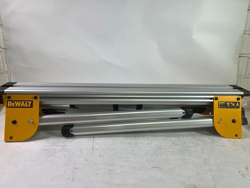 DeWalt DE 7033 Universal Untergestell für Kapp-, Paneel- und Gehrungssägen - Leicht Gebraucht