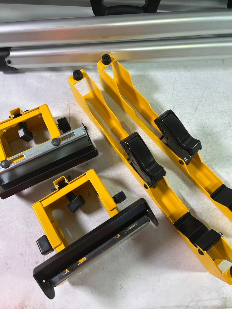 DeWalt DE 7033 Universal Untergestell für Kapp-, Paneel- und Gehrungssägen - Leicht Gebraucht