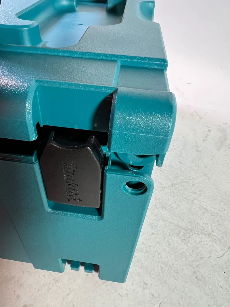 Makita MAKPAC 3 Systemkoffer ( 821551-8 ) 395 x 295 x 215 mm - ohne Einlage - Beschädigt