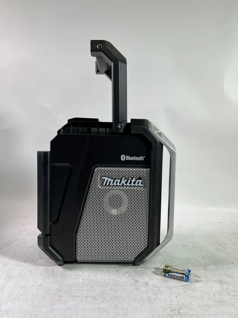 Makita DMR 114 B Akku Radio 12 V - 18 V Bluetooth IP65 Solo - ohne Akku, ohne Ladegerät - Reparaturgerät