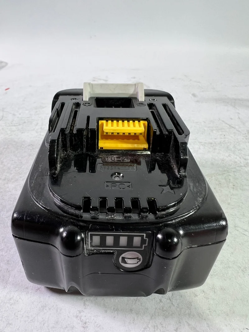 Makita BL 1860 B 18 V - 6,0 Ah / 6000 mAh Li-Ion Akku mit LED - Anzeige ( 197422-4 ) - original, kein Nachbau - Reparaturgerät