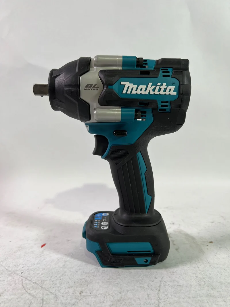 Makita DTW 701 Z Akku Schlagschrauber 18 V 700 Nm 1/2" Brushless Solo - ohne Akku, ohne Ladegerät - Gebraucht