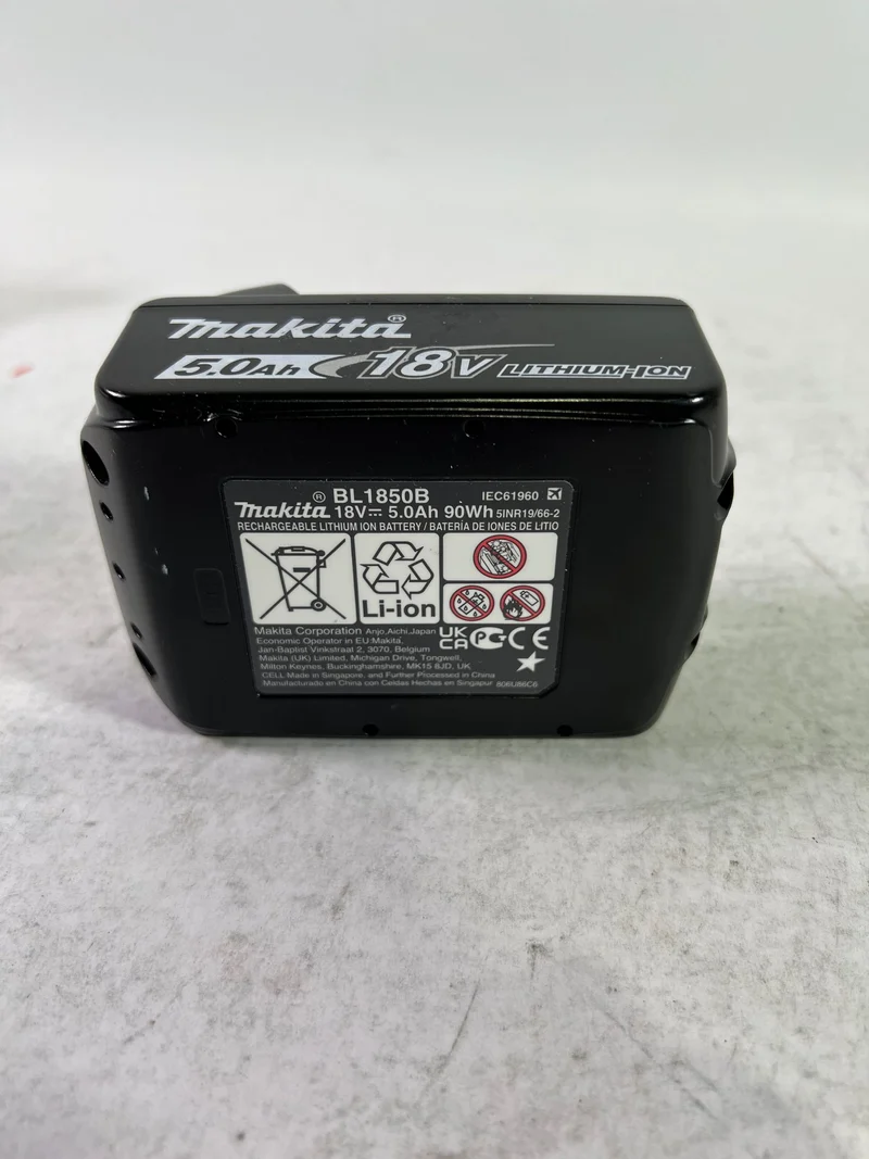 Makita BL 1840 B 18 V - 4 Ah / 4000 mAh ( 197265-4 ) Li-Ion Akku mit LED - Anzeige - Reparaturgerät