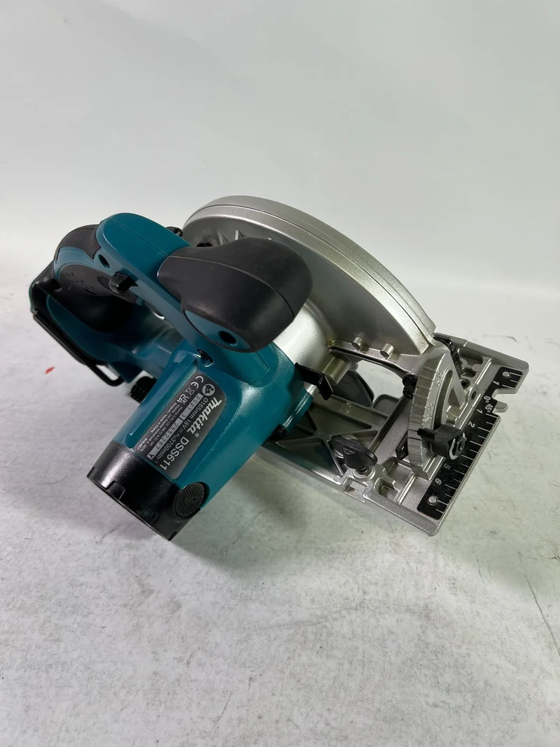 Makita DSS 611 Z Akku Handkreissäge 18 V 165 mm Solo - ohne Akku, ohne Ladegerät - Reparaturgerät