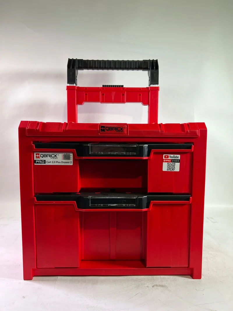 Qbrick System PRO Cart 2.0 Plus Drawer 2 Red Ultra HD Custom mobile Box auf Rädern 520 x 415 x 660 mm 9,5 l 12 l abnehmbarer Doppelteleskopgriff - Beschädigt