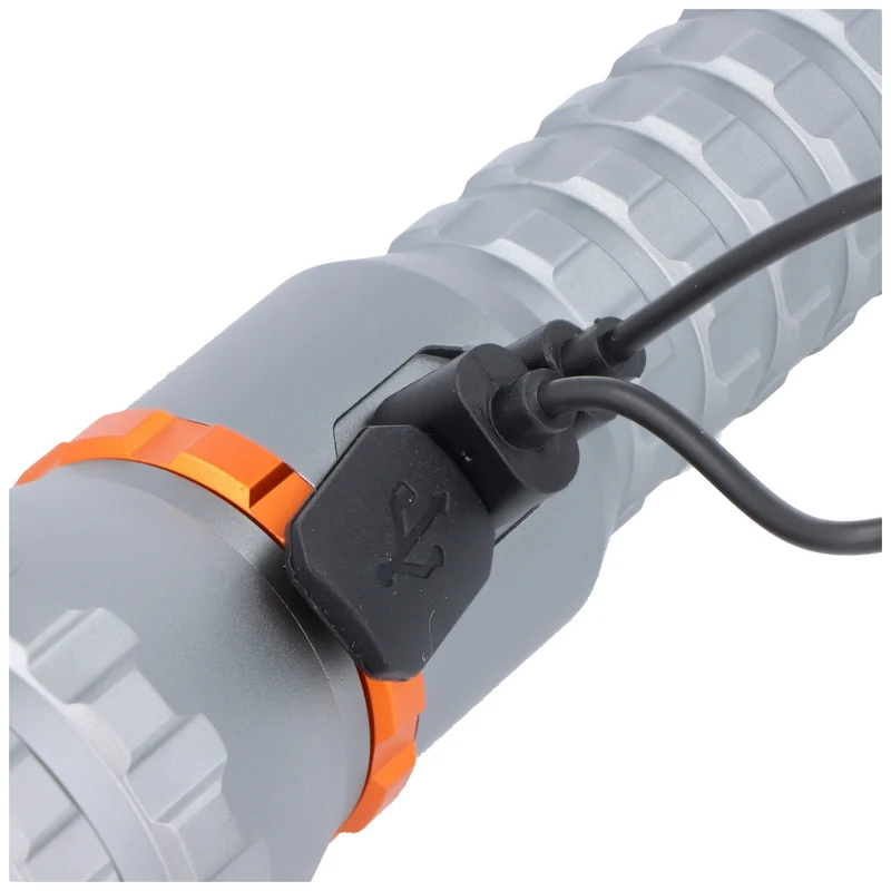 NEBO Davinci 8000 LED Taschenlampe, 8000 Lumen, bis zu 206 Meter Leuchtweite, wiederaufladbar