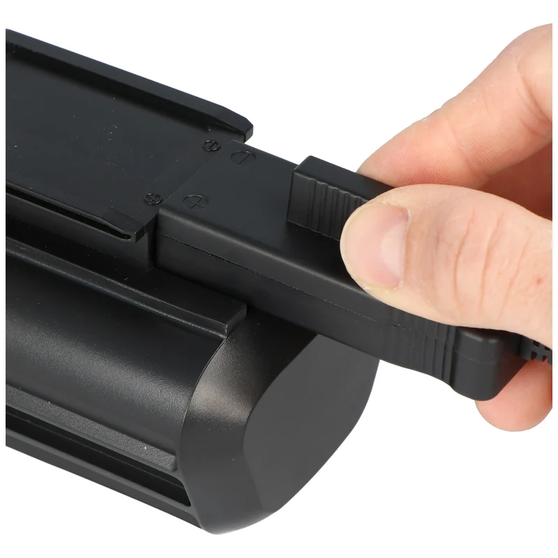 AccuCell Schnell-Ladegerät exakt passend für den Gardena Akku 04025-20, 8838 Li-Ion 25,2 Volt