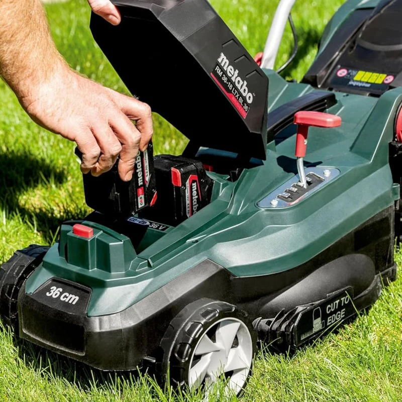 Metabo RM 36-18 LTX BL 36 Akku Rasenmäher 36 V ( 2x 18 V ) 36 cm ( 601716650 ) Brushless + 2x Akku 5,2 Ah + 2x Ladegerät