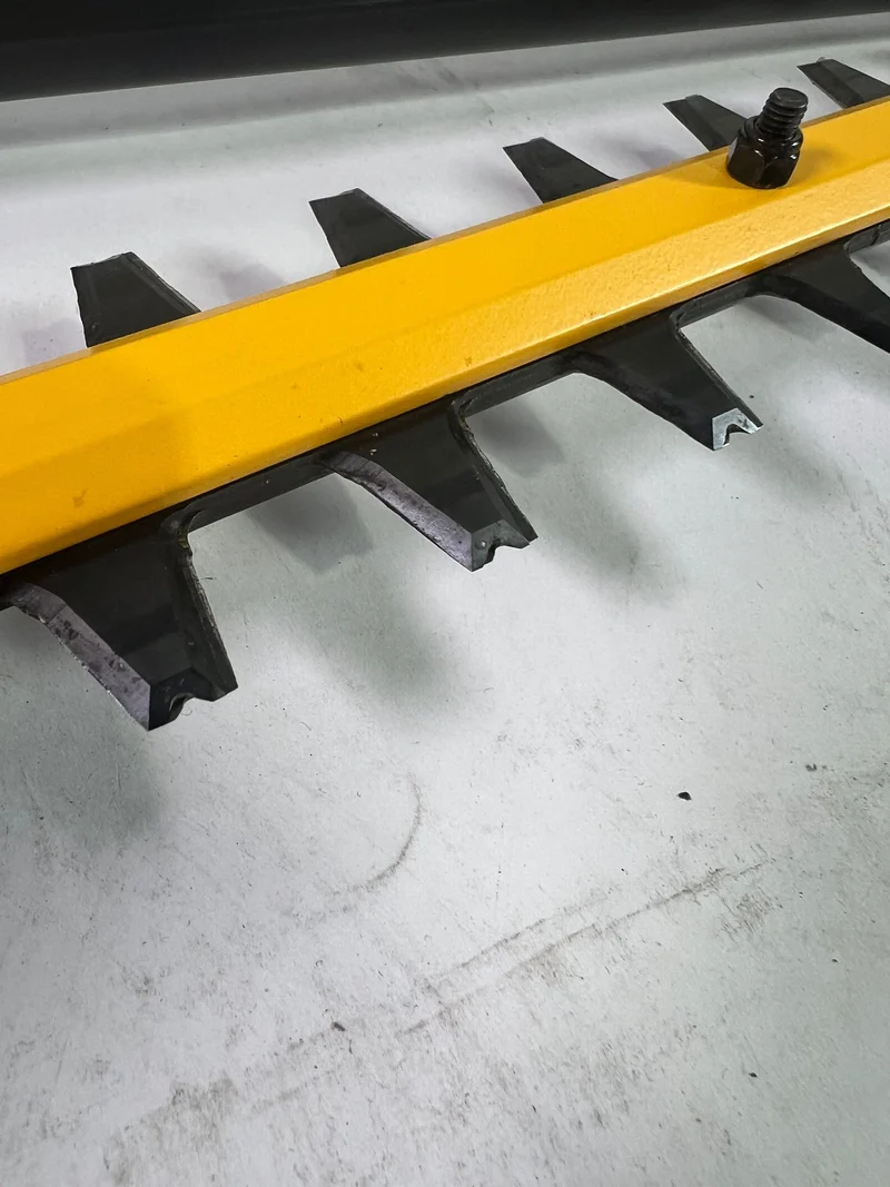 DeWalt DCMPH 566 N Akku Stabheckenschere 18 V 55 cm Solo - ohne Akku, ohne Ladegerät - Leicht Gebraucht