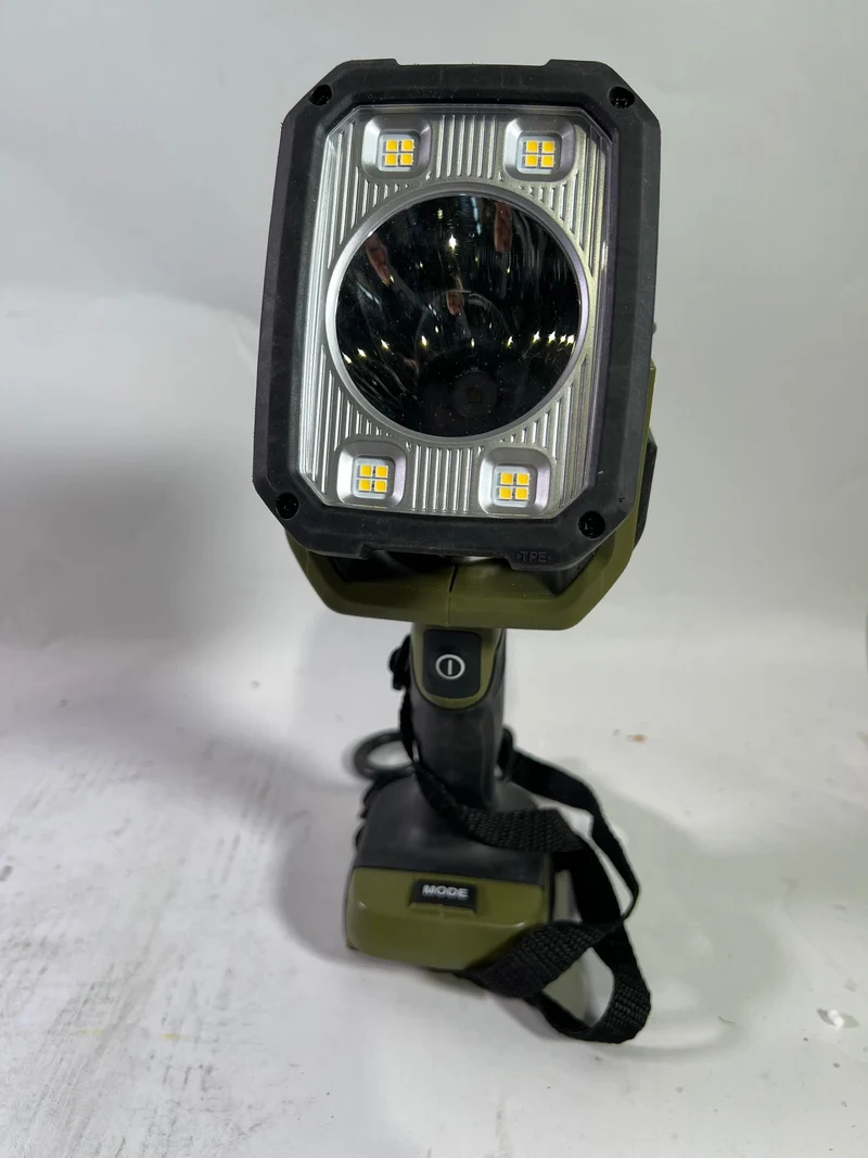 Makita DML 812 O Akku Handstrahler 18 V 1250 lm LED Olive Grün Outdoor Adventure Sonderedition Solo - ohne Akku, ohne Ladegerät - Reparaturgerät