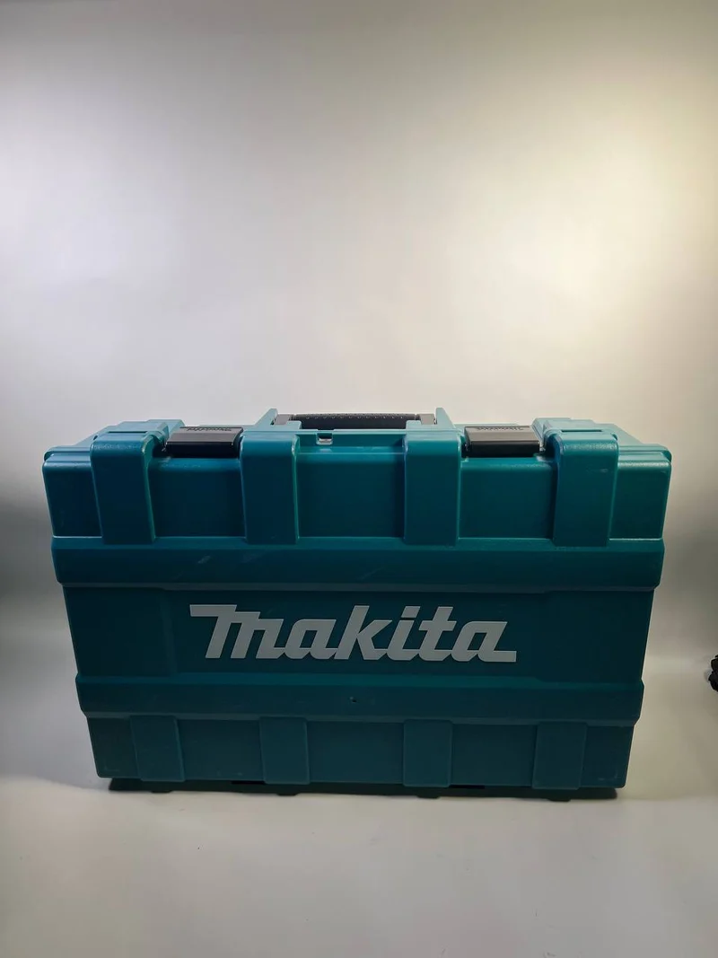 Makita HM 1213 C Stemmhammer 1510 Watt SDS Max 18,6 J + Koffer - Leicht Gebraucht
