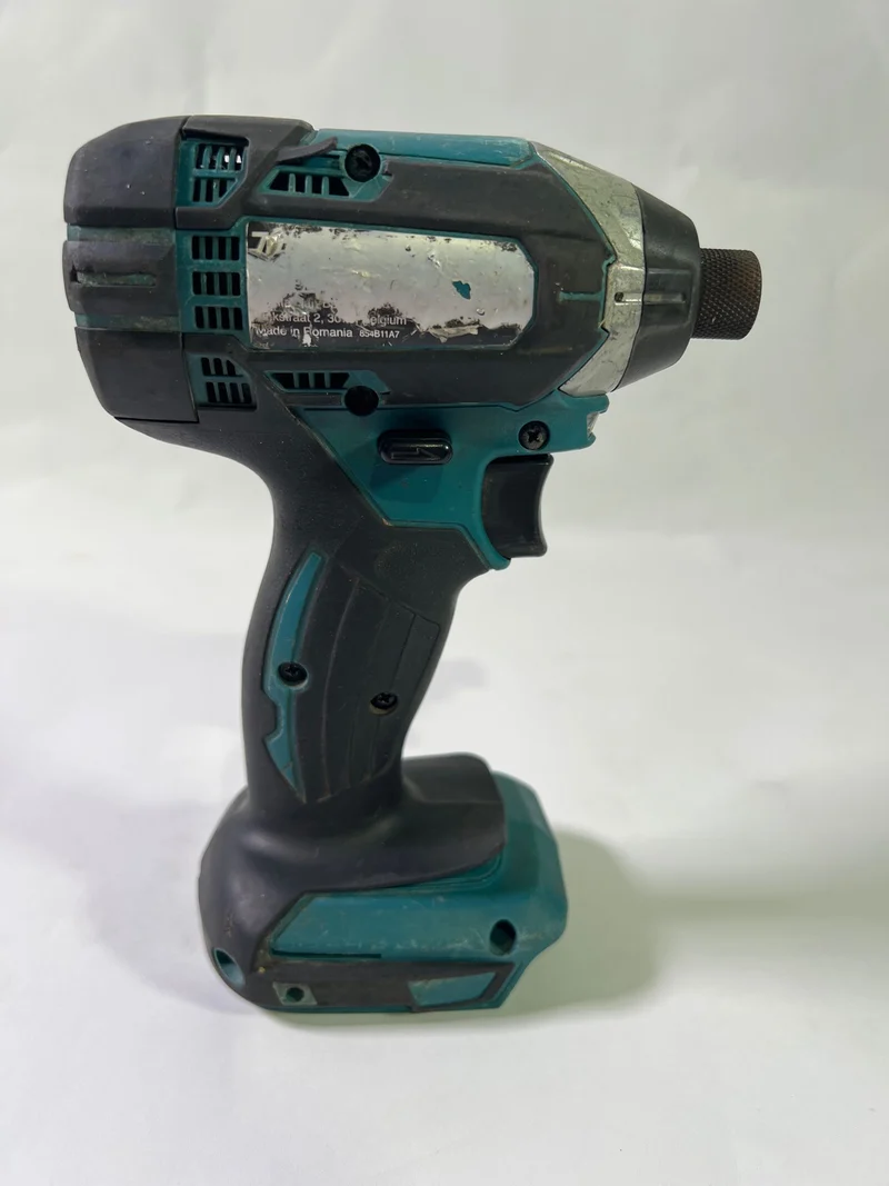 Makita DTD 152 Z Akku Schlagschrauber 18 V 165 Nm 1/4" Solo - ohne Akku, ohne Ladegerät - Stark Gebraucht