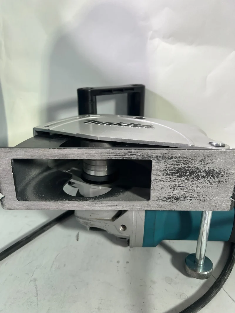 Makita SG 1251 J Mauernutfräse mit 1.400 Watt im Makpac + 2 Diamantscheiben 125 mm - Gebraucht