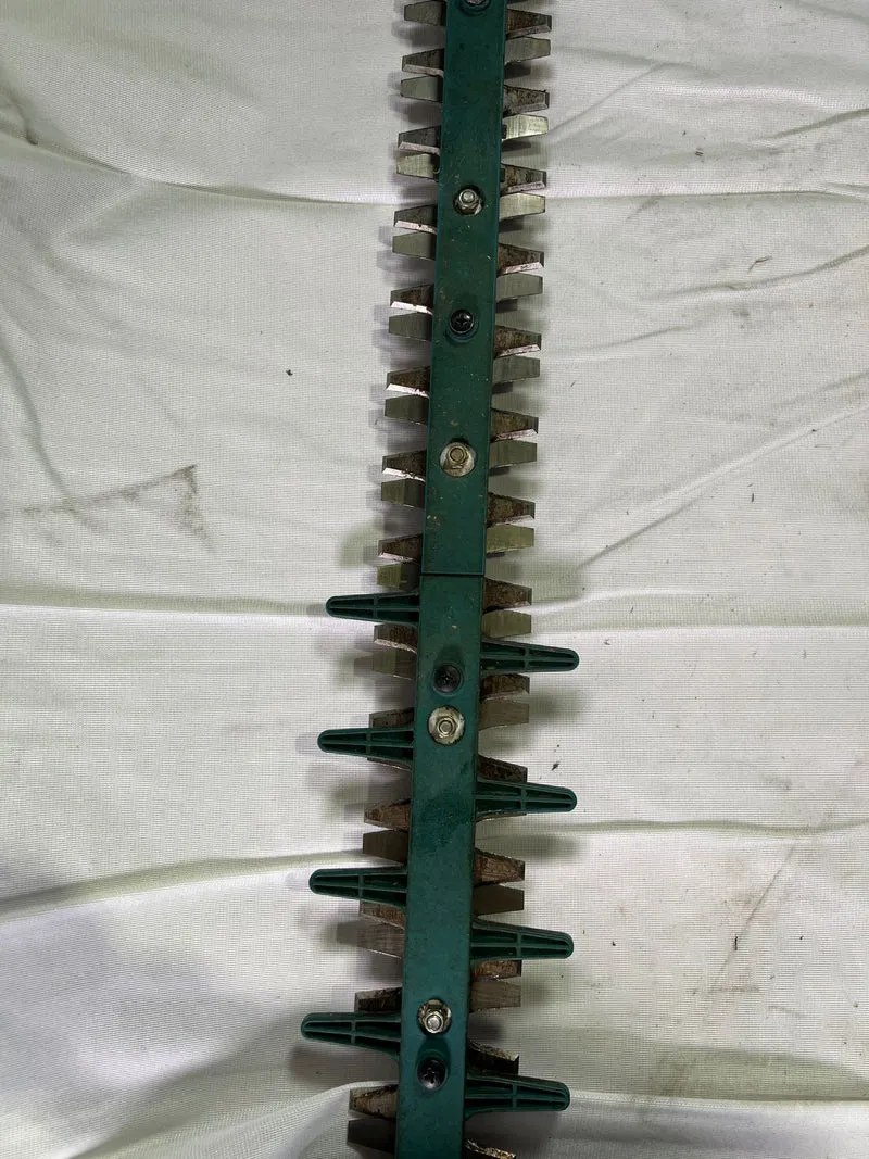 Makita DUH 602 Z Akku Heckenschere 18 V 60 cm Brushless Solo - ohne Akku, ohne Ladegerät - Reparaturgerät