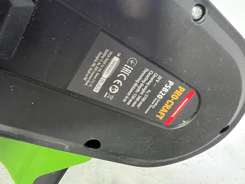 Procraft PSB20bb Akku Schneefräse 20 V 300 mm Solo - ohne Akku, ohne Ladegerät - Gebraucht