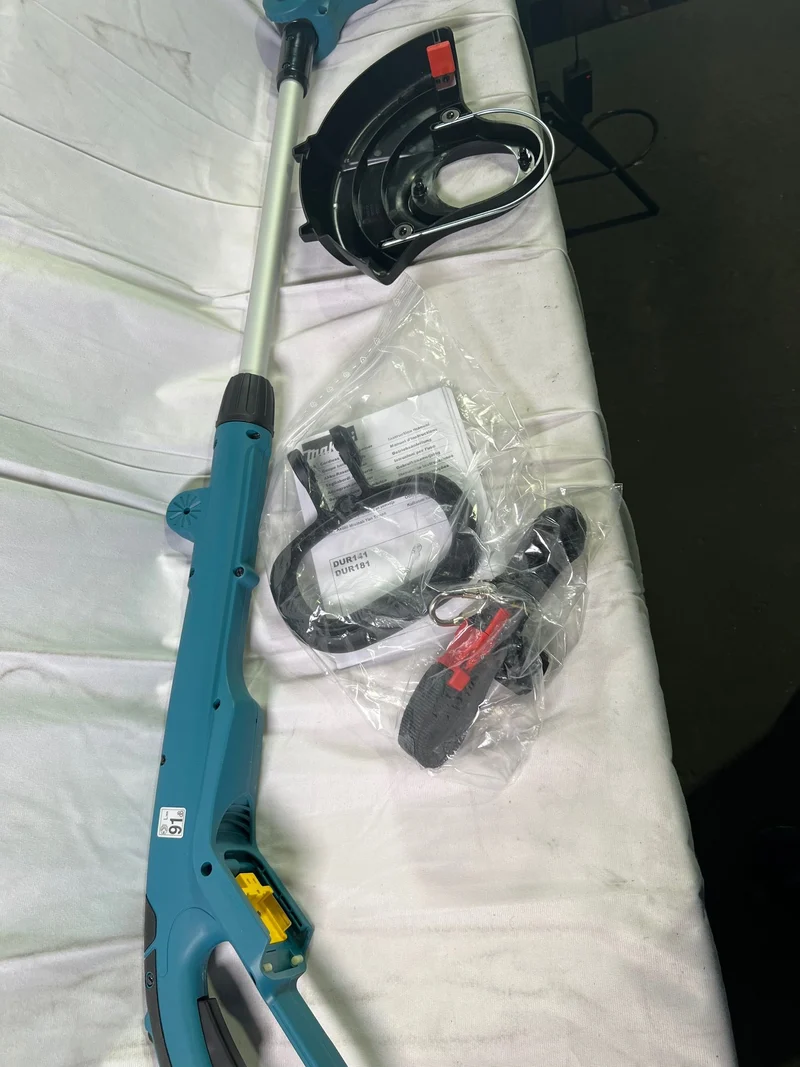 Makita DUR 181 Z Akku Rasentrimmer 18 V 26 cm Solo - ohne Akku, ohne Ladegerät - Reparaturgerät