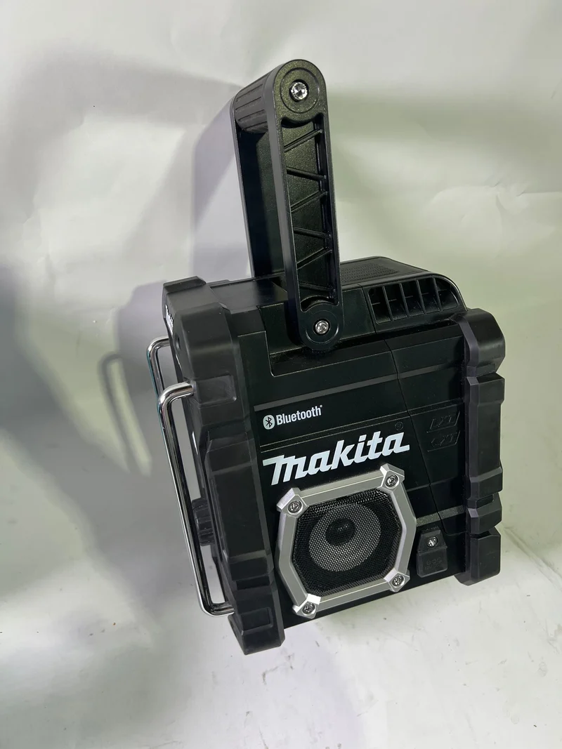 Makita DMR 108 NB Akku Radio 10,8 V - 18 V Bluetooth IP64 Solo - ohne Akku, ohne Ladegerät - Leicht Gebraucht