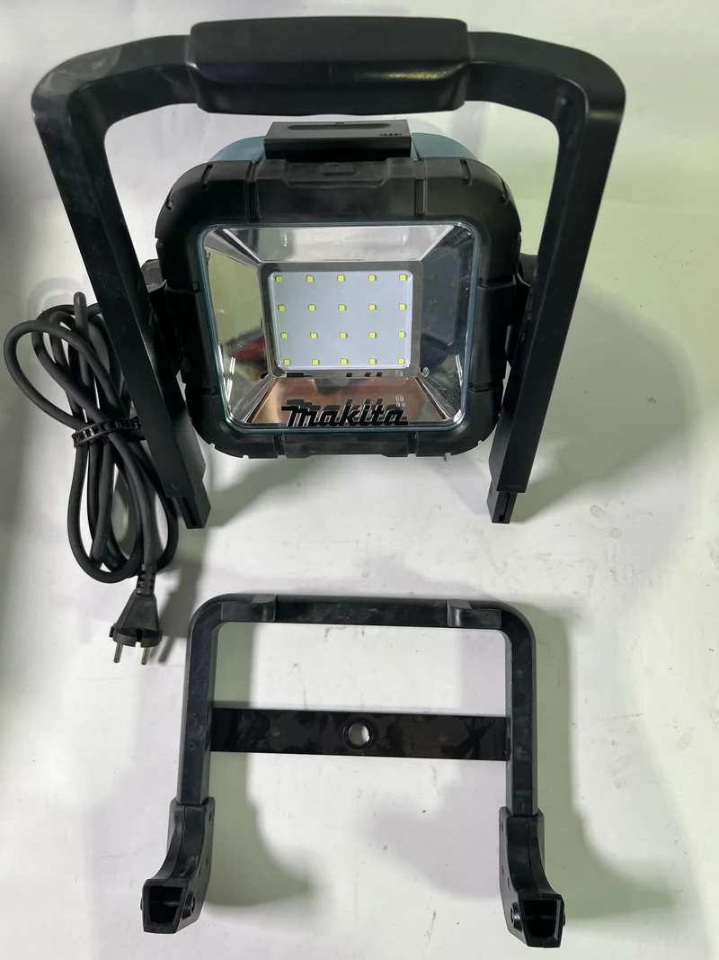 Makita DEADML / DML 805 LED Baustrahler 14,4 - 18 Volt / 230 Volt - Gebraucht