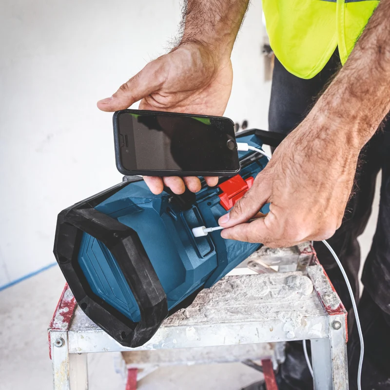 Bosch GPB 18V-3C Akku Radio 18 V FM / Bluetooth / IP54 Solo ( 06014A3200 ) - ohne Akku, ohne Ladegerät